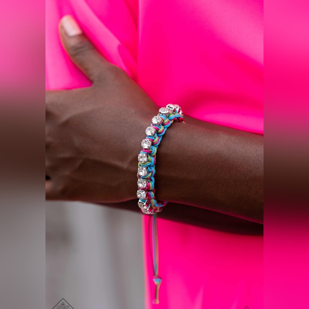 The Next Big STRING Blue Bracelet with pull cord EDGIE - Picture 3 of 3